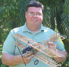 weldon-wainwright Weldon Wainright with a scale model Albatross D.Va.